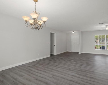 19804 Hiawatha Road - Photo Thumbnail 12