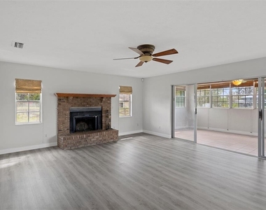 19804 Hiawatha Road - Photo Thumbnail 17