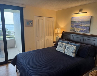 1 Oceans West Boulevard - Photo Thumbnail 11