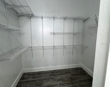 1645 17th Street Sw - Photo Thumbnail 14