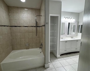 1645 17th Street Sw - Photo Thumbnail 16