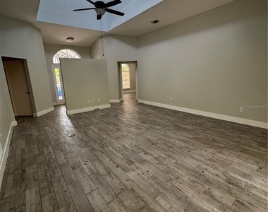 1645 17th Street Sw - Photo Thumbnail 4