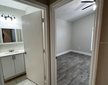 1645 17th Street Sw - Photo Thumbnail 8