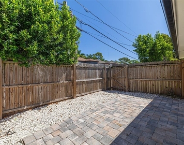 535 32nd Avenue N - Photo Thumbnail 11