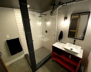 5420 29th Avenue S - Photo Thumbnail 7