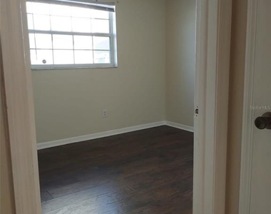 6224 Florida Drive - Photo Thumbnail 3