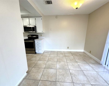 14607 Pine Glen Circle - Photo Thumbnail 8