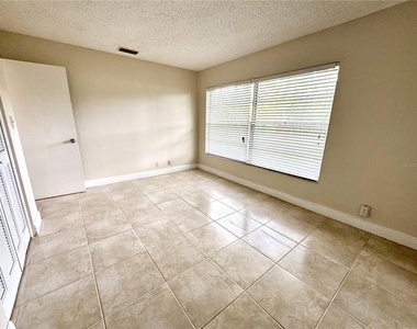 14607 Pine Glen Circle - Photo Thumbnail 9