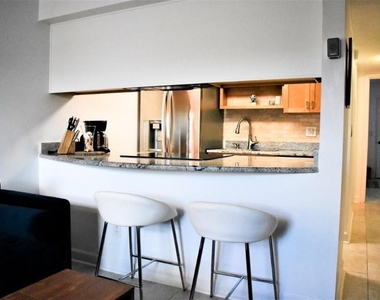 7420 Bay Island Drive S - Photo Thumbnail 6