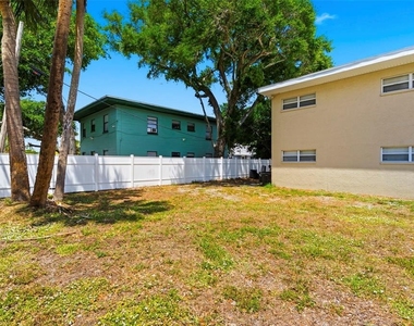 1799 Russell Street S - Photo Thumbnail 24