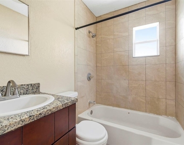 1799 Russell Street S - Photo Thumbnail 20