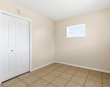 1799 Russell Street S - Photo Thumbnail 14