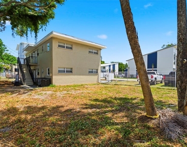 1799 Russell Street S - Photo Thumbnail 25