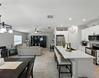 149 Cascade Bend Drive - Photo Thumbnail 20