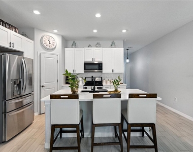 149 Cascade Bend Drive - Photo Thumbnail 10