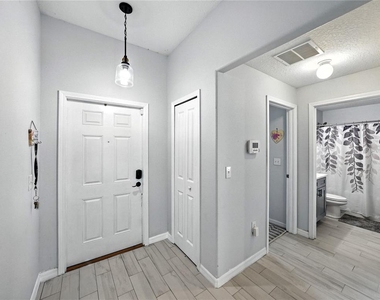 149 Cascade Bend Drive - Photo Thumbnail 6