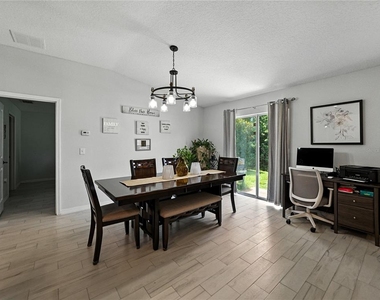 149 Cascade Bend Drive - Photo Thumbnail 16