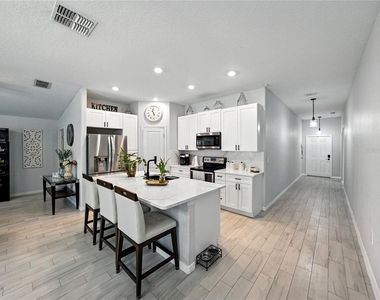 149 Cascade Bend Drive - Photo Thumbnail 11