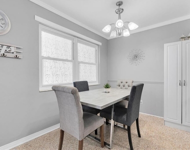 121 46th Avenue - Photo Thumbnail 8