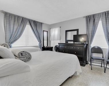 121 46th Avenue - Photo Thumbnail 2