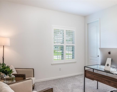 4919 Tobermory Way - Photo Thumbnail 17