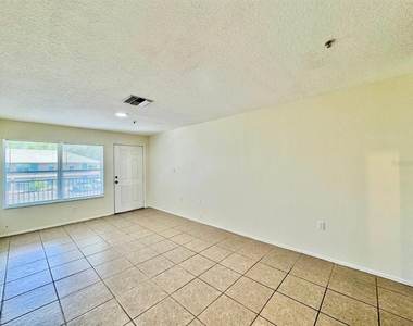 5816 Congress Street - Photo Thumbnail 4