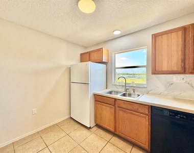 5816 Congress Street - Photo Thumbnail 8
