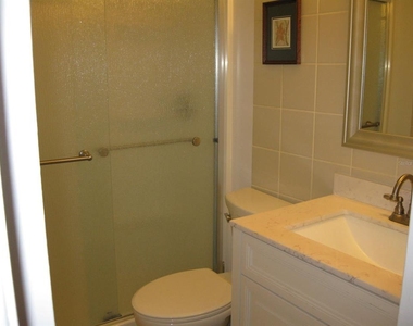 9911 Dahlia Street N - Photo Thumbnail 9