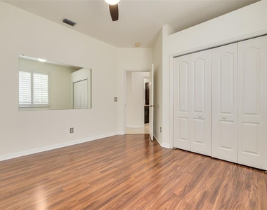 3713 Siena Lane - Photo Thumbnail 24
