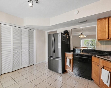 10346 Carrollwood Lane - Photo Thumbnail 9