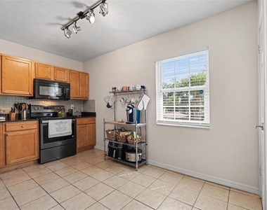 10346 Carrollwood Lane - Photo Thumbnail 11