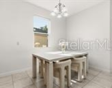 5277 Royal Point Avenue - Photo Thumbnail 10