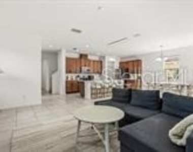 5277 Royal Point Avenue - Photo Thumbnail 8