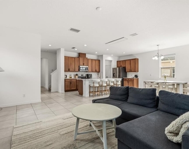 5277 Royal Point Avenue - Photo Thumbnail 12