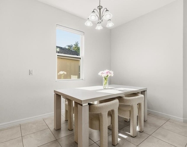 5277 Royal Point Avenue - Photo Thumbnail 19
