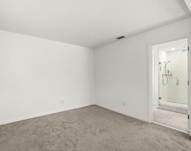 5277 Royal Point Avenue - Photo Thumbnail 28