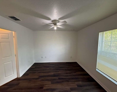 4478 Saint Georges Court - Photo Thumbnail 12