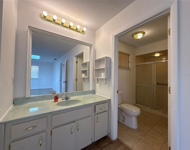 8942 Sw 109th Lane - Photo Thumbnail 12