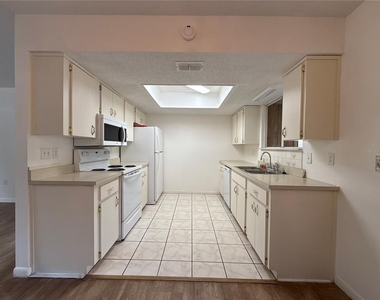 8942 Sw 109th Lane - Photo Thumbnail 8