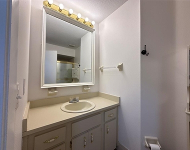 8942 Sw 109th Lane - Photo Thumbnail 13
