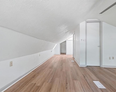 2270 Se 34th Street - Photo Thumbnail 22