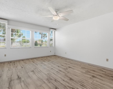 2270 Se 34th Street - Photo Thumbnail 9