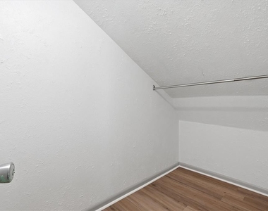 2270 Se 34th Street - Photo Thumbnail 19