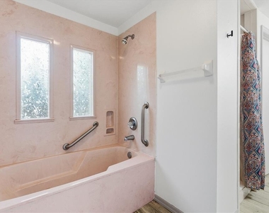 2270 Se 34th Street - Photo Thumbnail 18