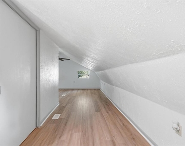 2270 Se 34th Street - Photo Thumbnail 23