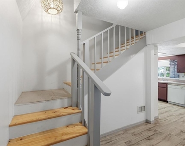 2270 Se 34th Street - Photo Thumbnail 16