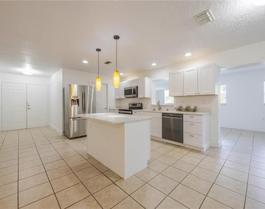 495 Orange Avenue - Photo Thumbnail 3