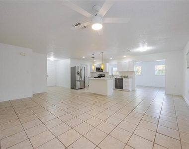 495 Orange Avenue - Photo Thumbnail 14