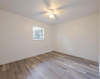 495 Orange Avenue - Photo Thumbnail 10