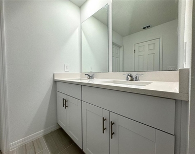 4348 Ranch House Road - Photo Thumbnail 23